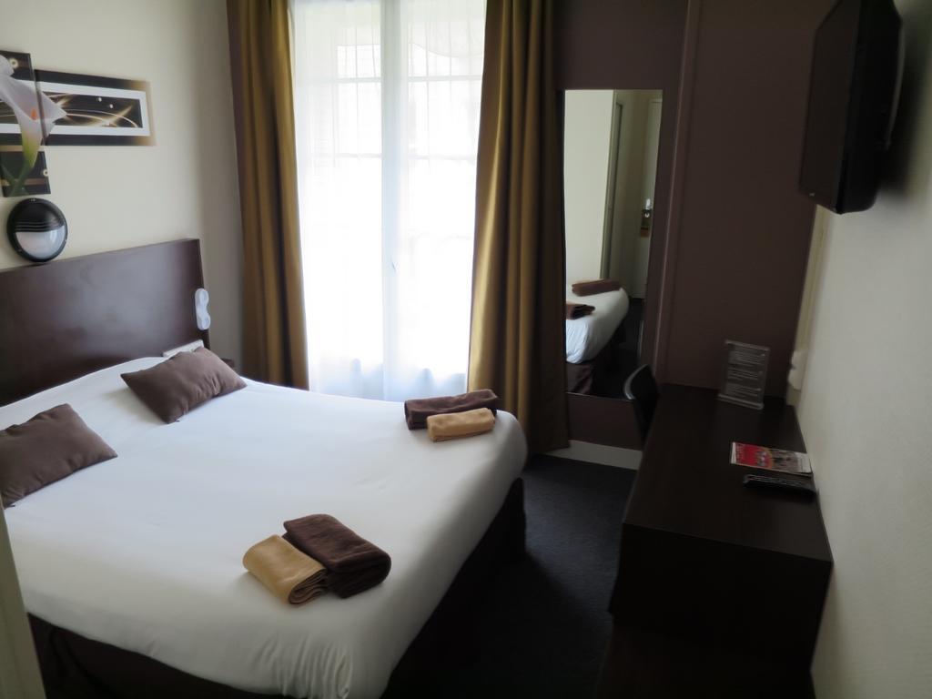 Hotel De La Paix 2*